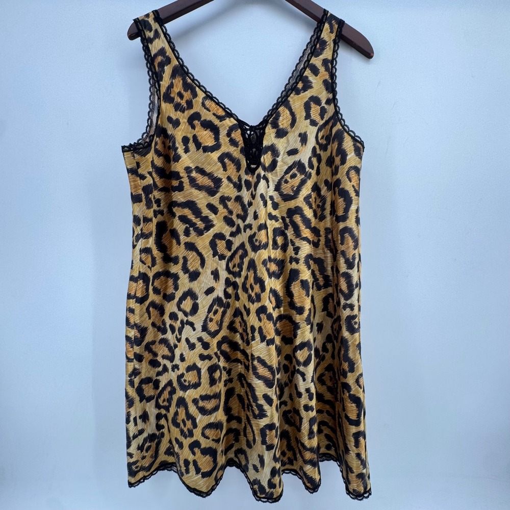 Avon Style Vintage Leopard Print Lace Trim Chemise Nightgown Made in USA Large